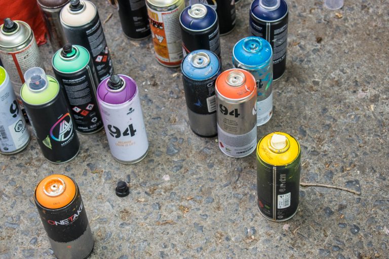 Bombes de peinture