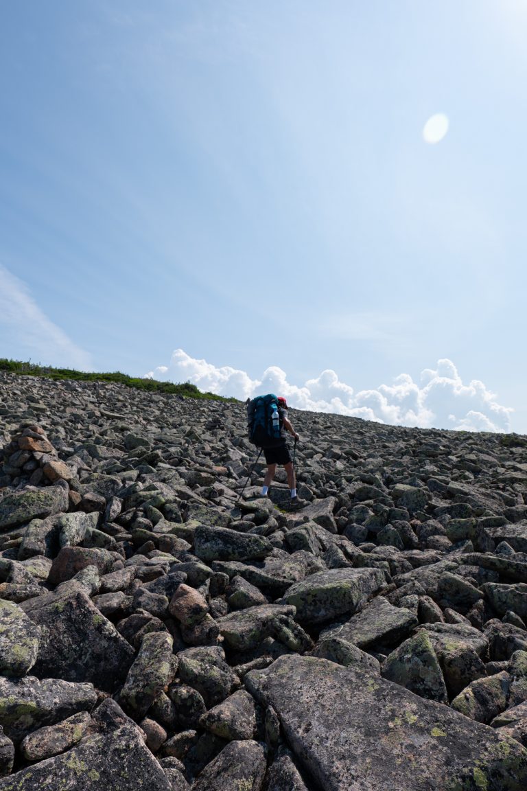 Randonnée dans les pierriers Gaspésie