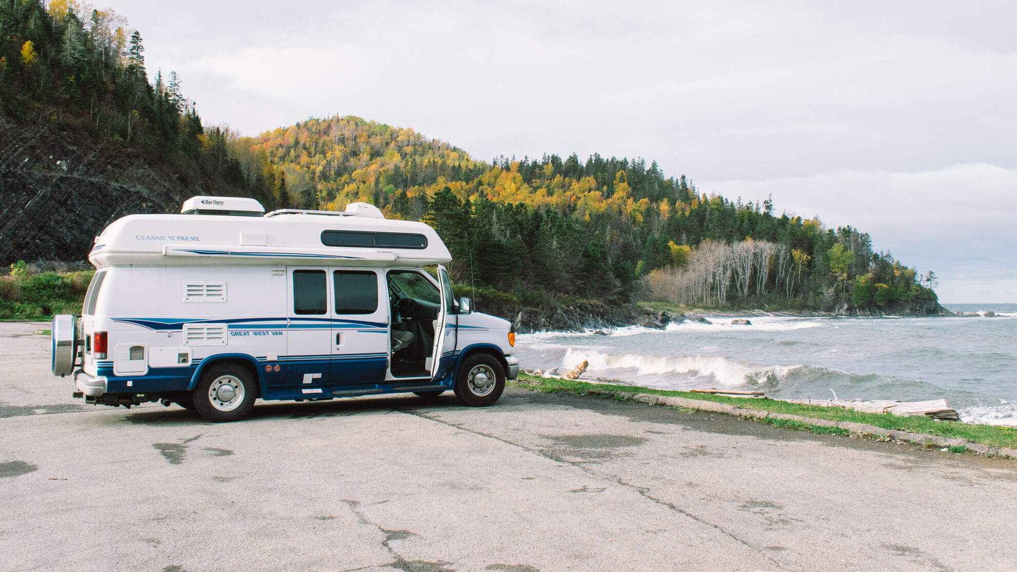 van face à la mer