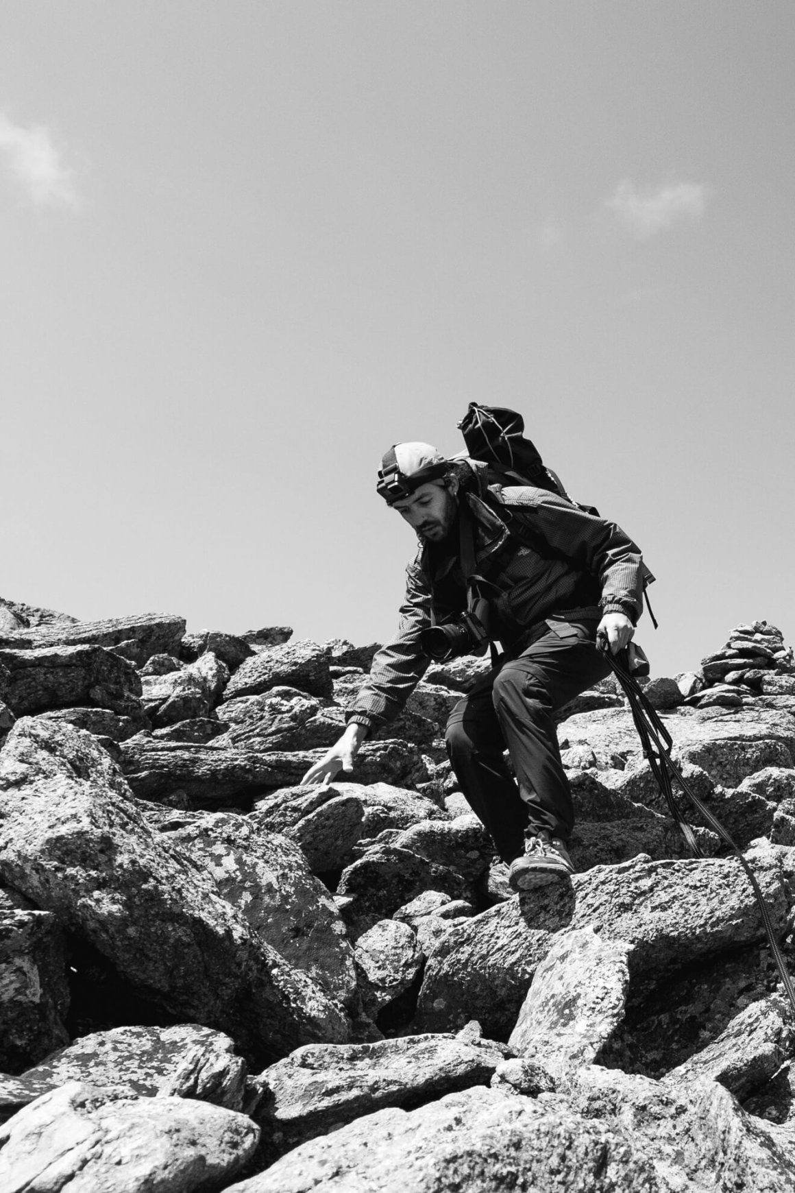 Traversée sur des pierriers en longue randonnée