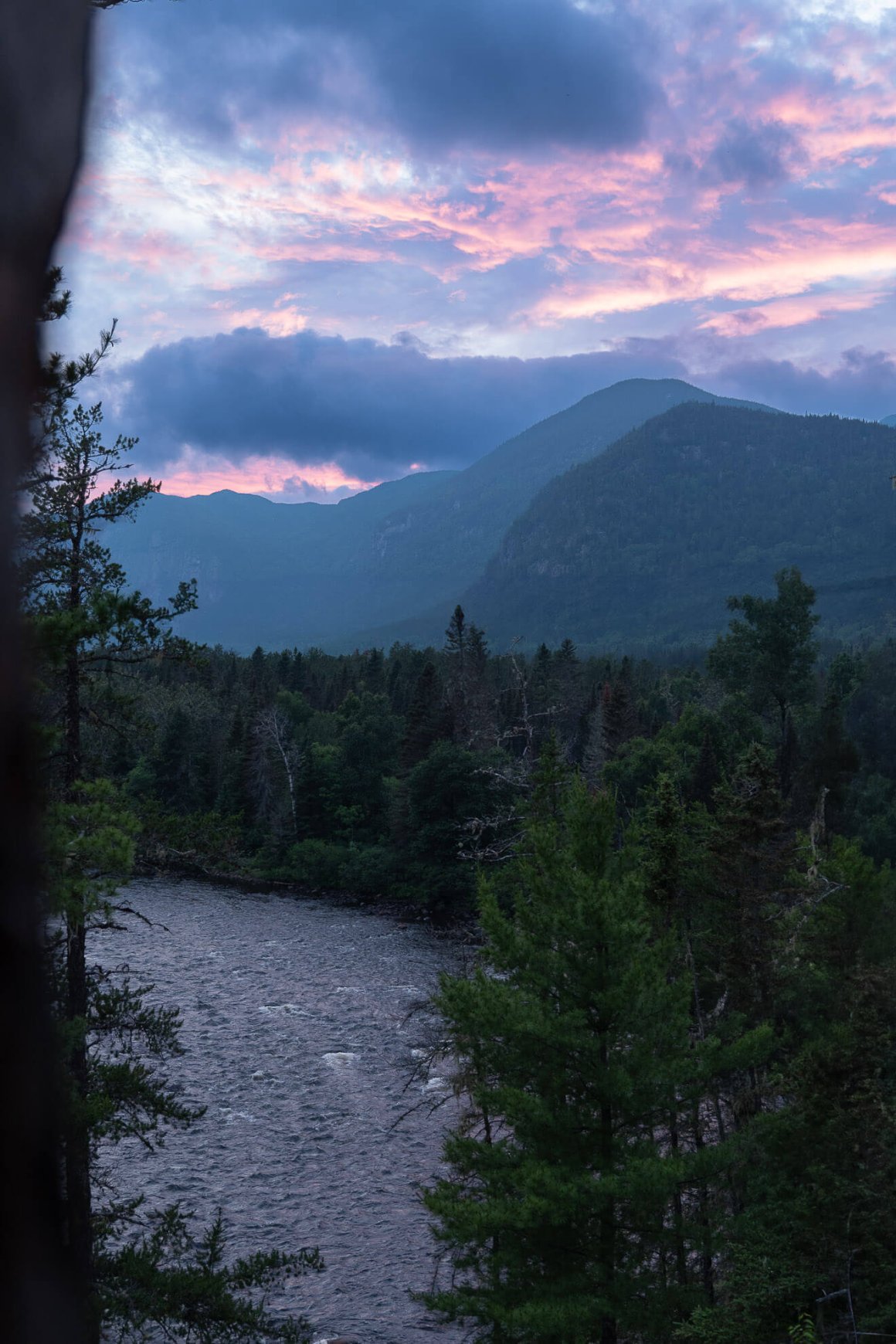 Rivière Malbaie dans le Parc national des Haute-Gorges-de-la-Rivière-Malbaie