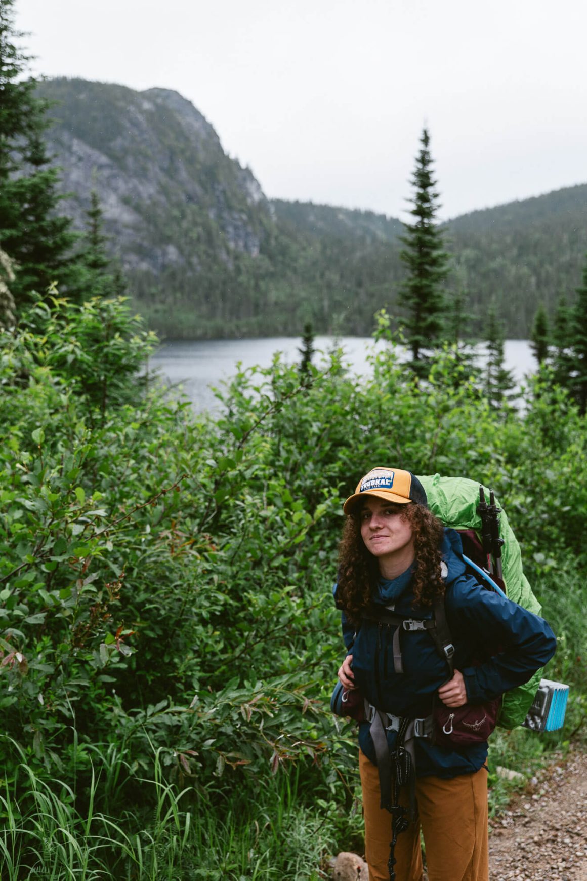 Randonneuse sur la Traversée de Charlevoix