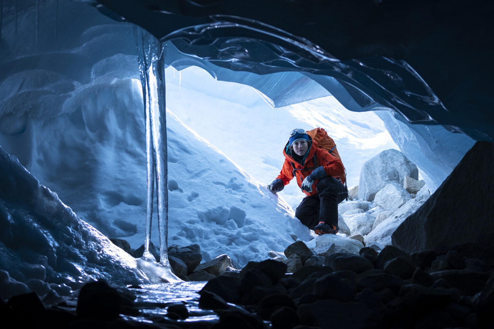 Alison Criscitiello devant un glacier