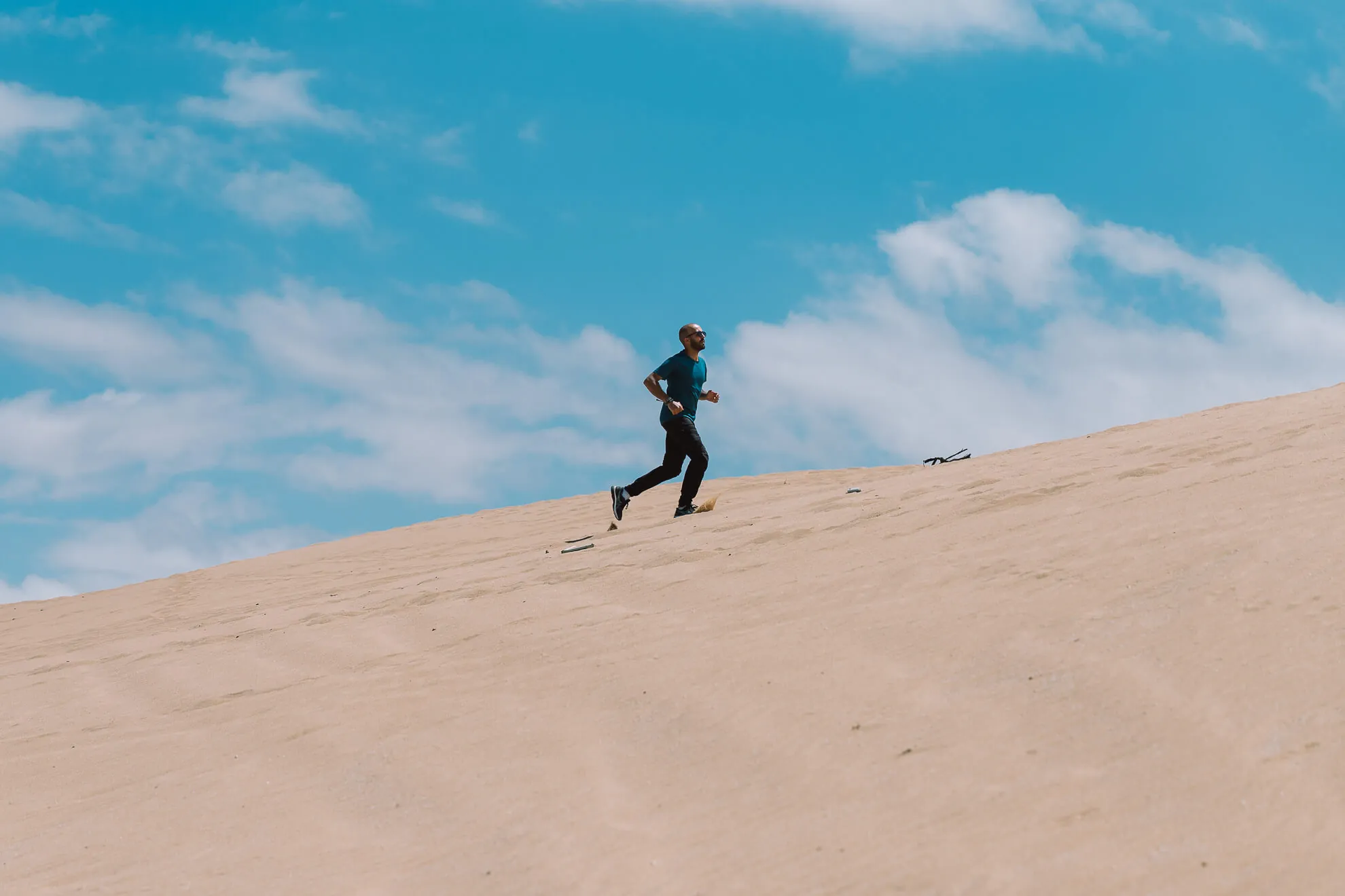 Courir dans les dunes de Timlalit