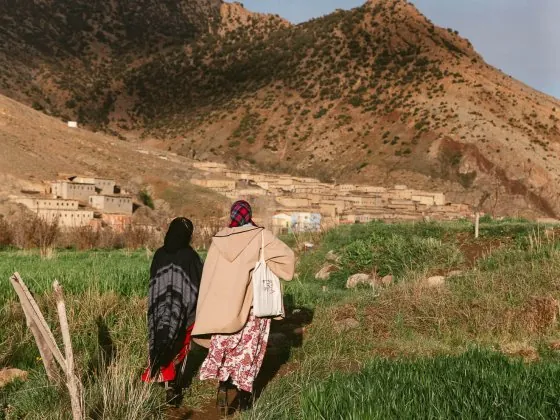 Deux femmes du village d'Anfgou, au Maroc